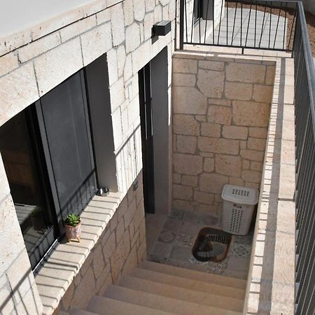 Ferienwohnung Polles Εlies Cozy Αpartment Aegina Exterior foto