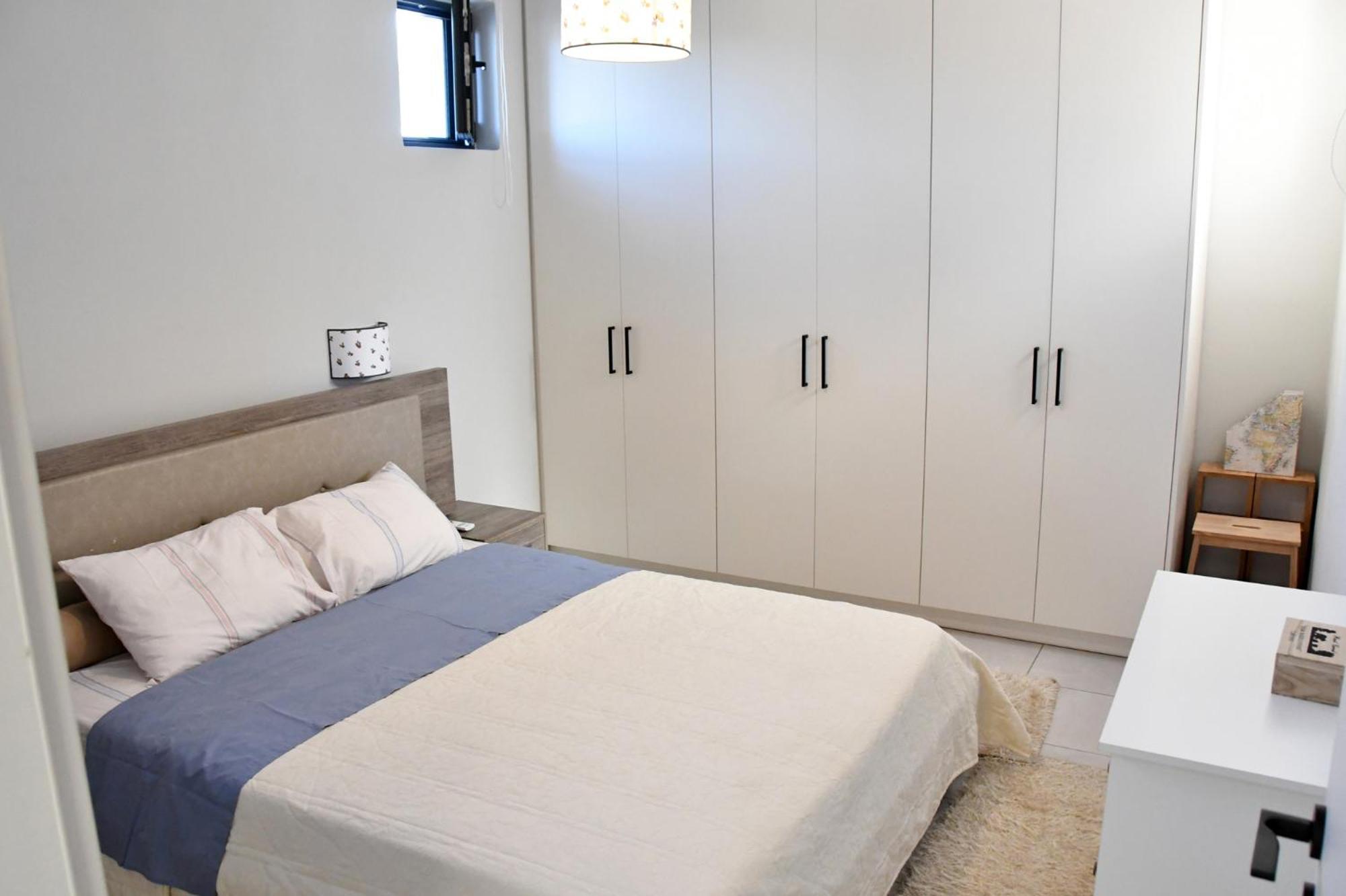 Ferienwohnung Polles Εlies Cozy Αpartment Aegina Exterior foto