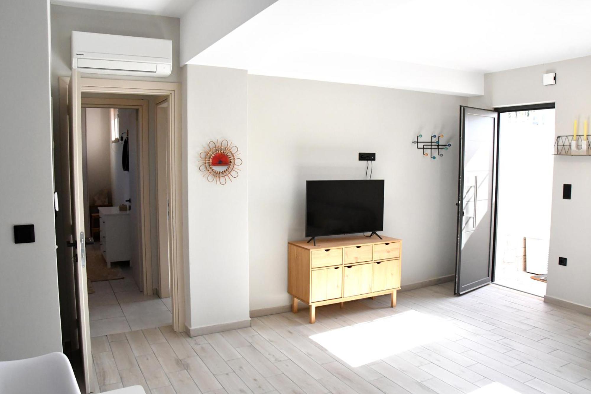 Ferienwohnung Polles Εlies Cozy Αpartment Aegina Exterior foto